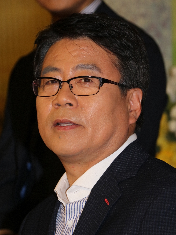 大越健介氏 タモリステーション でポーランドから生中継 スポニチ Sponichi Annex 芸能