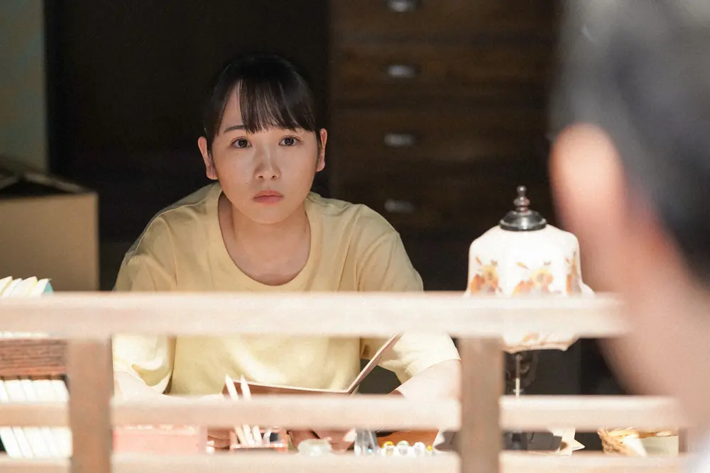 【画像・写真】【明日18日のカムカムエヴリバディ】第97話　雉真家の一室で…ひなたは窓の外から老人に声をかけられ