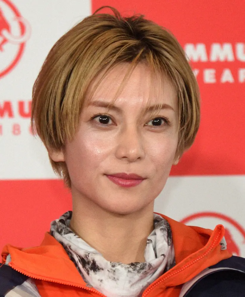 柴咲コウ 2分半の ポーカーフェイス が話題 トレンド1位 美しいしかっこいい スポニチ Sponichi Annex 芸能