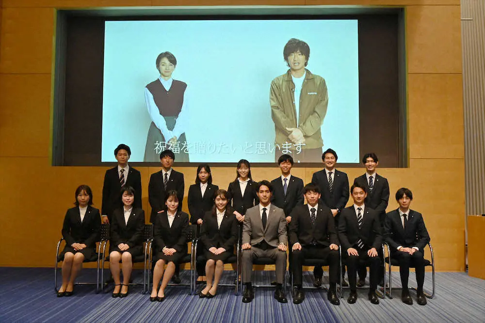 【画像・写真】木村拓哉＆満島ひかり　テレビ朝日入社式でサプライズVTR登場！新入社員1人ずつフルネームで呼び掛け