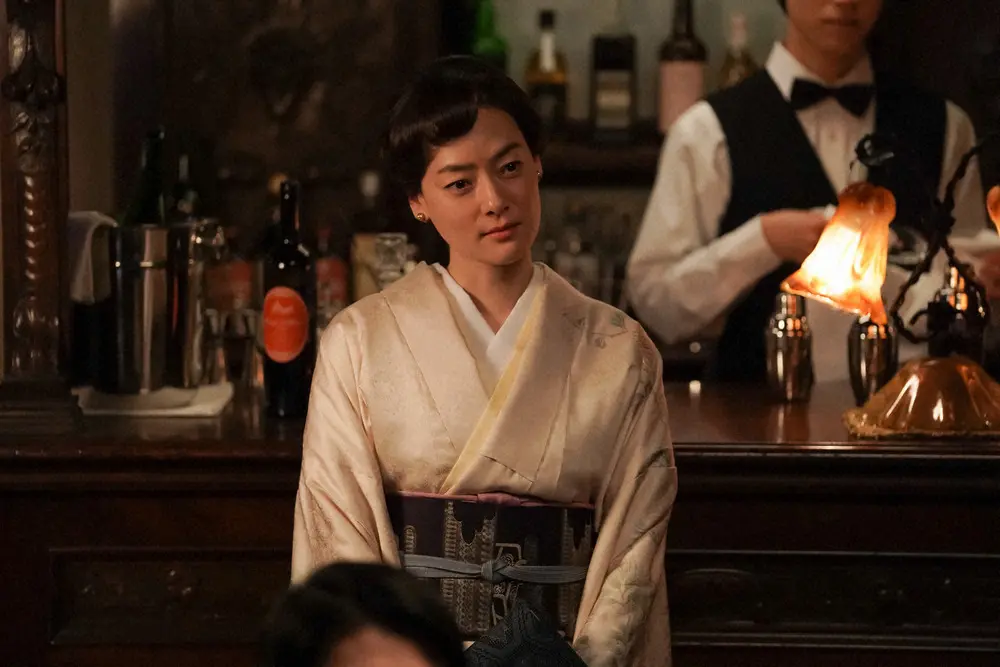 【画像・写真】【明日7日のカムカムエヴリバディ】第111話　聖夜の奇跡に喜ぶるいとひなた　アニーは再来日し…