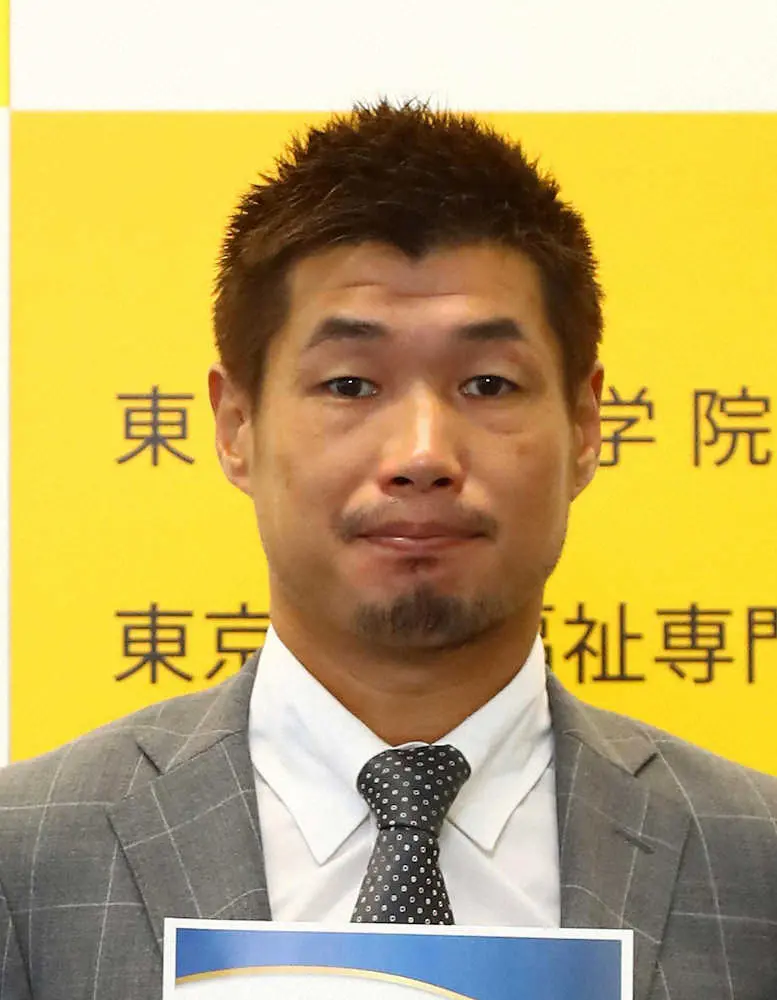 【画像・写真】長谷川穂積氏　井上尚弥は解説者泣かせ?パヤノ戦で解説務めるも「一言も喋らんと帰りました」