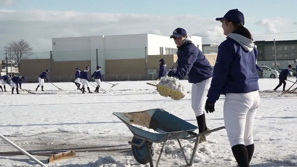 【画像・写真】駒大苫小牧女子野球部　雪国の過酷な環境も野球留学生が3割　人気の秘密は指揮官と環境設備