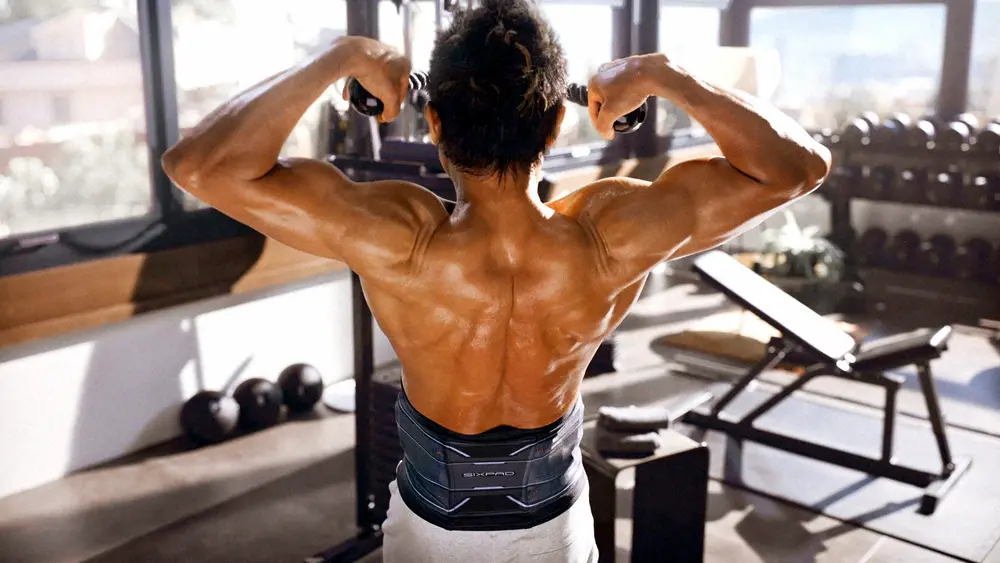 【画像・写真】長渕剛が18年ぶりCM出演　約半年鍛えた極限の肉体美披露　「REBORN」リメイクも