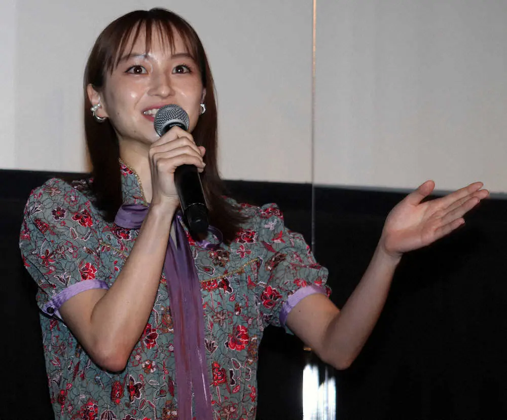 【画像・写真】萩原みのり「マジでここでするのかと思うくらいひどくて…」、廃墟での撮影に「きつかった」