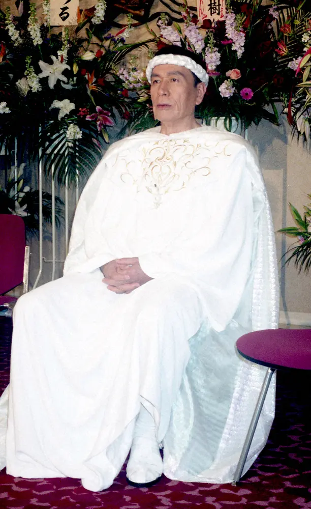 1994年11月、舞台「大霊界」記者発表での丹波哲郎さん