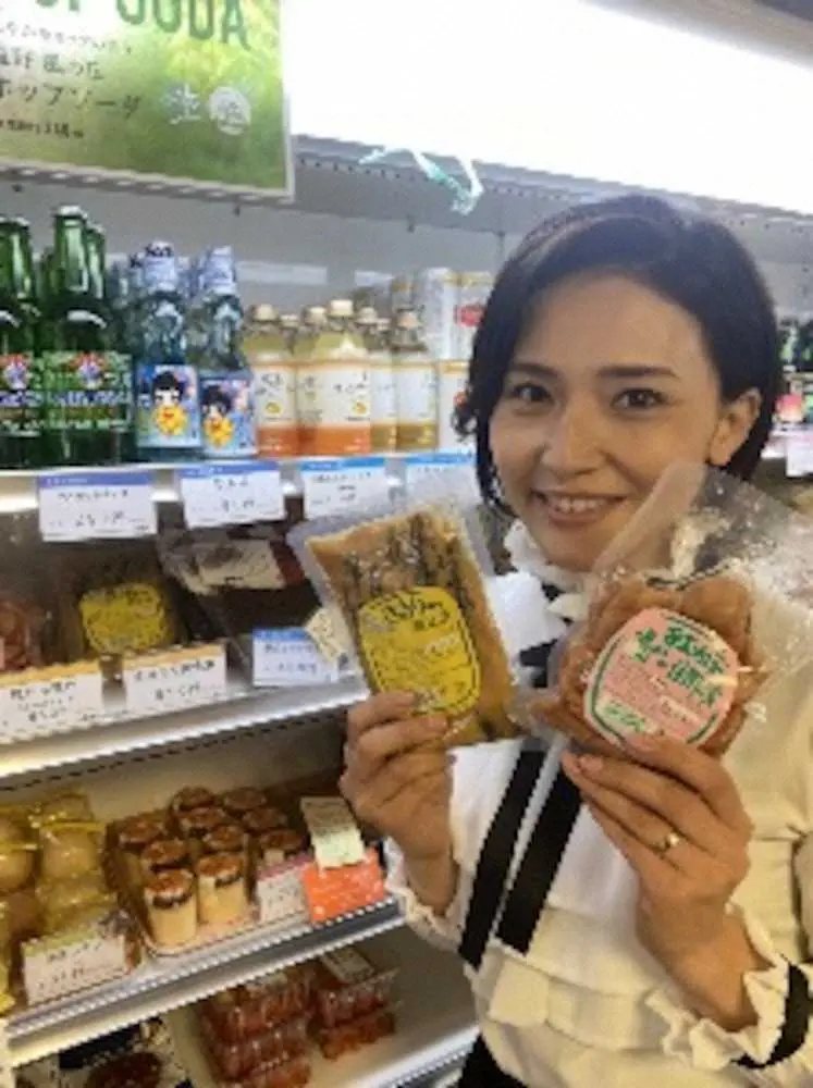 【画像・写真】金子恵美氏　長岡ゆかりの吉祥寺で“再会”　お米が進む懐かしの漬け物