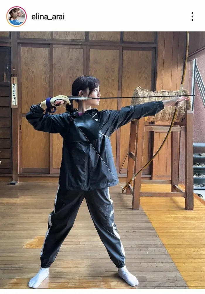 【画像・写真】新井恵理那　「2度目の弓道練習！」りりしい姿に「美しい」「かっこいい」「男前」「素敵です」の声