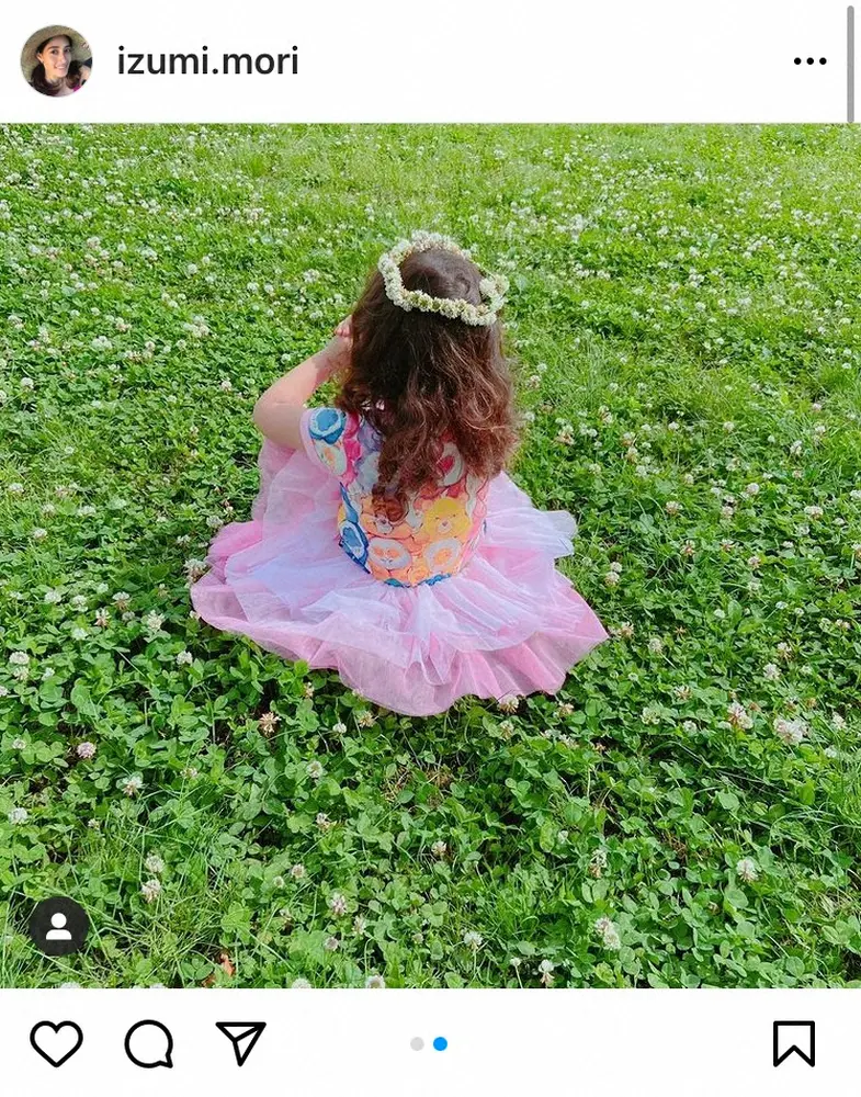 【画像・写真】森泉　“まるでプリンセス”来月4歳の長女との母娘写真に「素敵な親子ショット」「スタイル抜群」