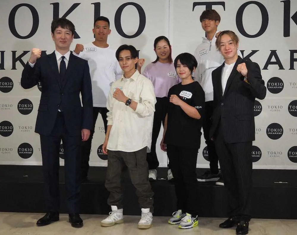 【画像・写真】「TOKIOインカラミ　パルクールチーム」お披露目会見に出席したメンバーら。（前列左から）冬廣應尚社長、朝倉聖、泉ひかり、ZEN、（後列左から）関雅仁、永井音寧、宮崎裕来