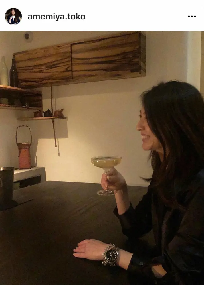 【画像・写真】雨宮塔子　白シャツ＆メンズヴィンテージ腕時計コーデに「めっちゃかっこいい」「甘辛のさじ加減がさすが」