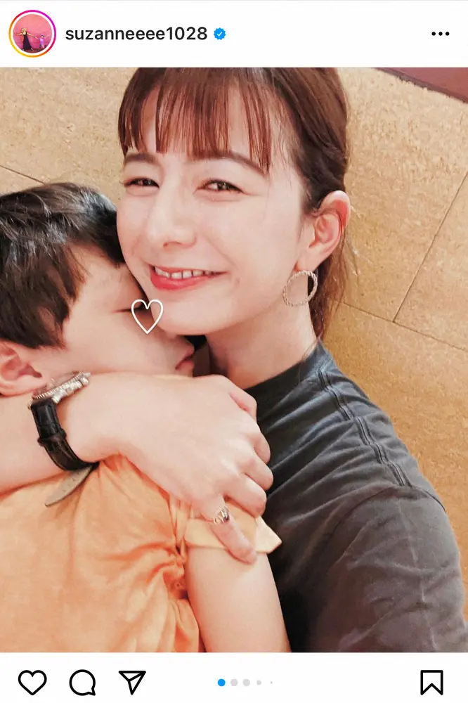 【画像・写真】スザンヌ　運動会で息子の成長を実感　ほほ笑ましい親子ショット公開に「素敵なママ」「キュンキュンする」