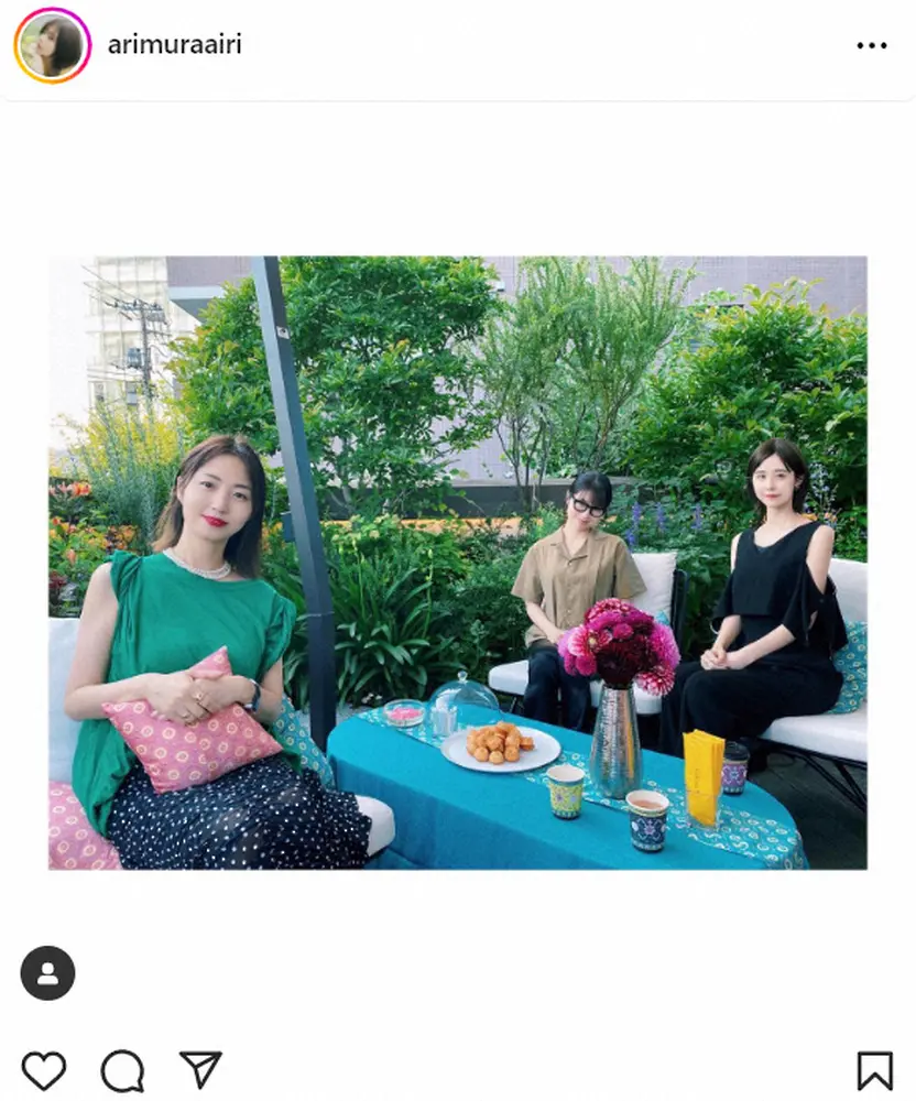 【画像・写真】有村藍里　妹・架純との写真公開　仲睦まじくお茶を楽しむ様子に「仲良し姉妹」の声