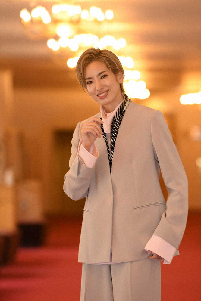【画像・写真】花組・柚香光＜上＞　宝塚のイケメンが伝説のイケメンピアニストに挑む…見せ場もたっぷり!!