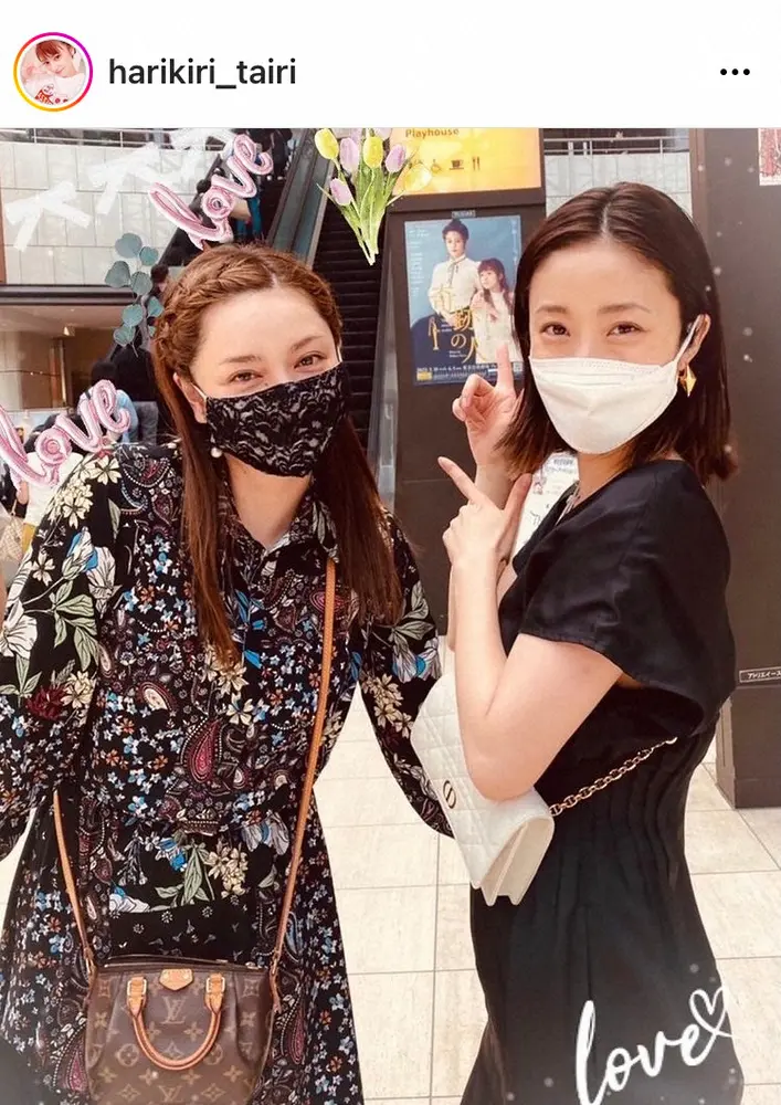 【画像・写真】平愛梨　上戸彩と2人で妹・祐奈の舞台鑑賞し「一緒に号泣」　21年の関係に「泣ける」「本当の親友」