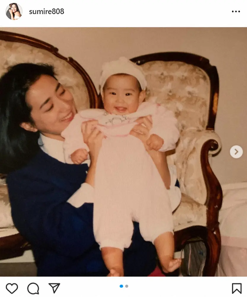 【画像・写真】すみれ　赤ん坊の頃の写真公開「うちの子に似てる気がする」　「理汰郎くんにも似てる」と話題に