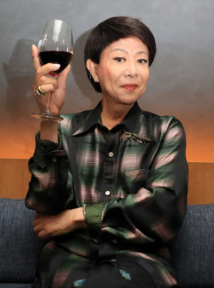 【画像・写真】美川憲一　7億円豪邸の売却を告白　父に土下座で謝罪された
