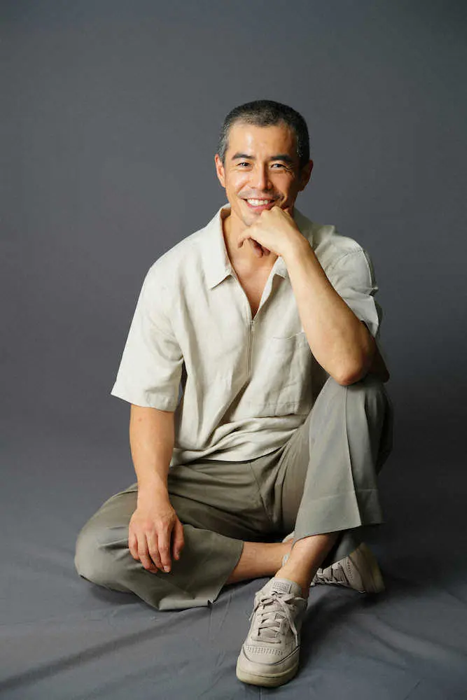 【画像・写真】笑顔を見せる伊藤英明（撮影・会津　智海）