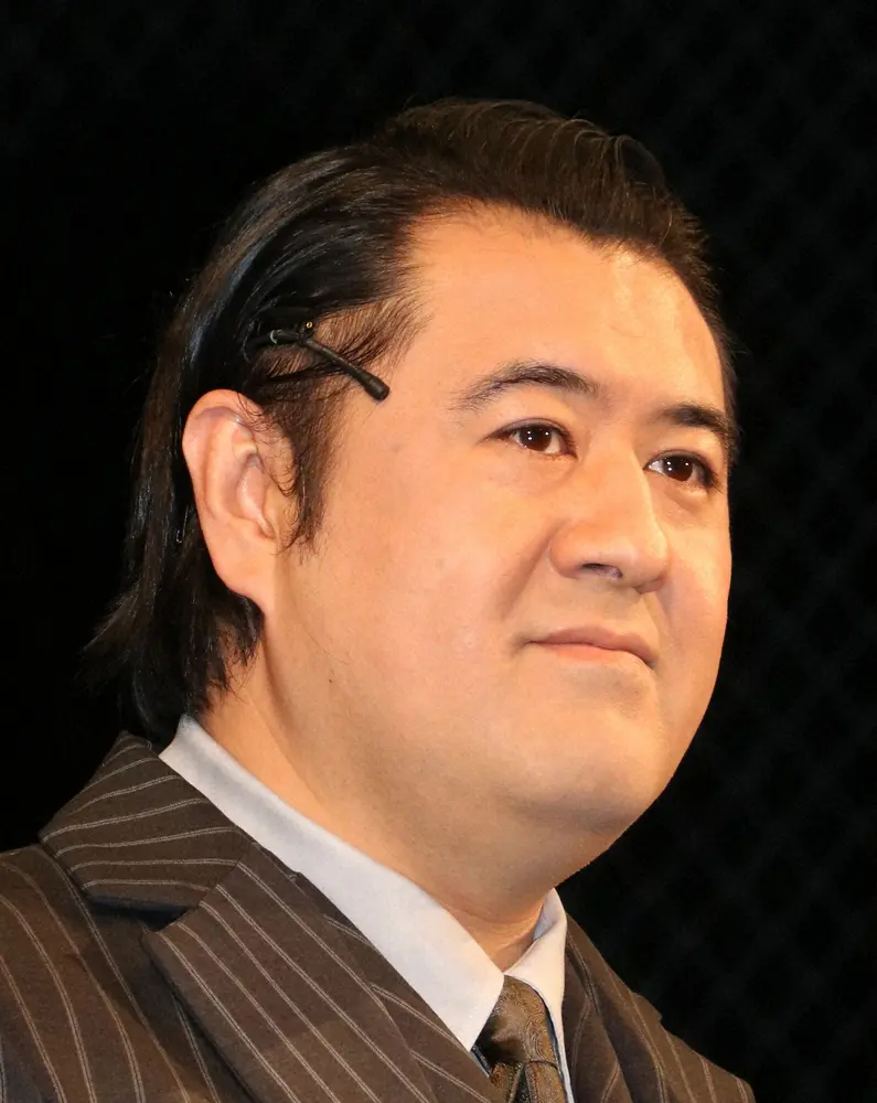 【画像・写真】小手伸也「イジられキャラ」に悩み、似顔絵描かれるのが定番「鈴木亮平さんが面白がって…」