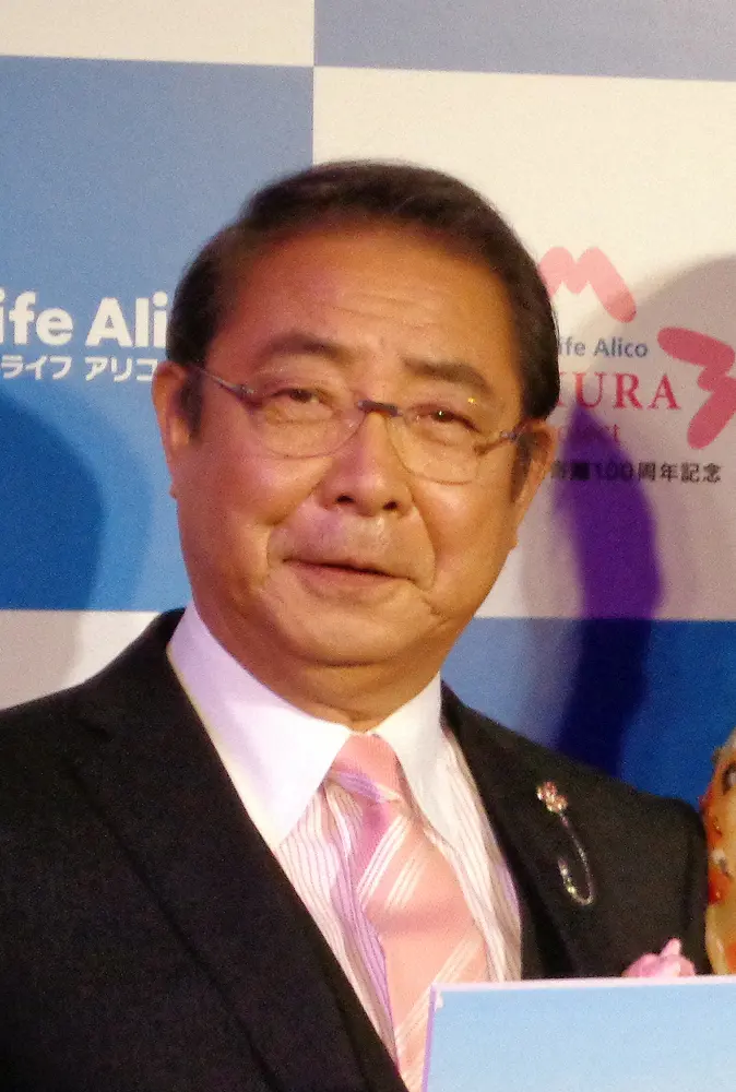 【画像・写真】平泉成「喋る人がいないものですから」とポツリ、毎日ベランダで晩酌「お友達に電話して」