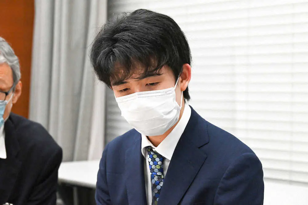 【画像・写真】藤井王将　A級初戦の佐藤九段戦に地元名古屋で勝利　ひふみん以来2人目の10代A級勝利