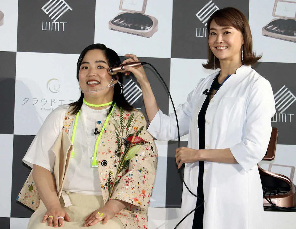 【画像・写真】観月ありさ「エステティシャンになった気持ち」ゆりやんレトリィバァの肌年齢測定