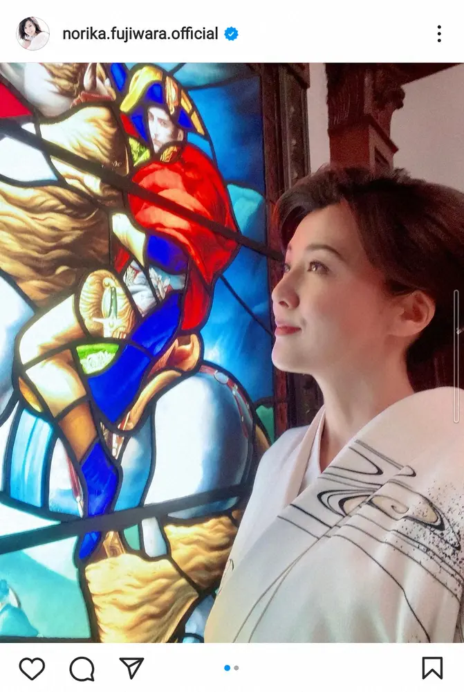 【画像・写真】藤原紀香　「水無月は水文様」美しい着物姿で会食へ「神々しい美しさ」「天使の微笑み」「癒やされる」の声