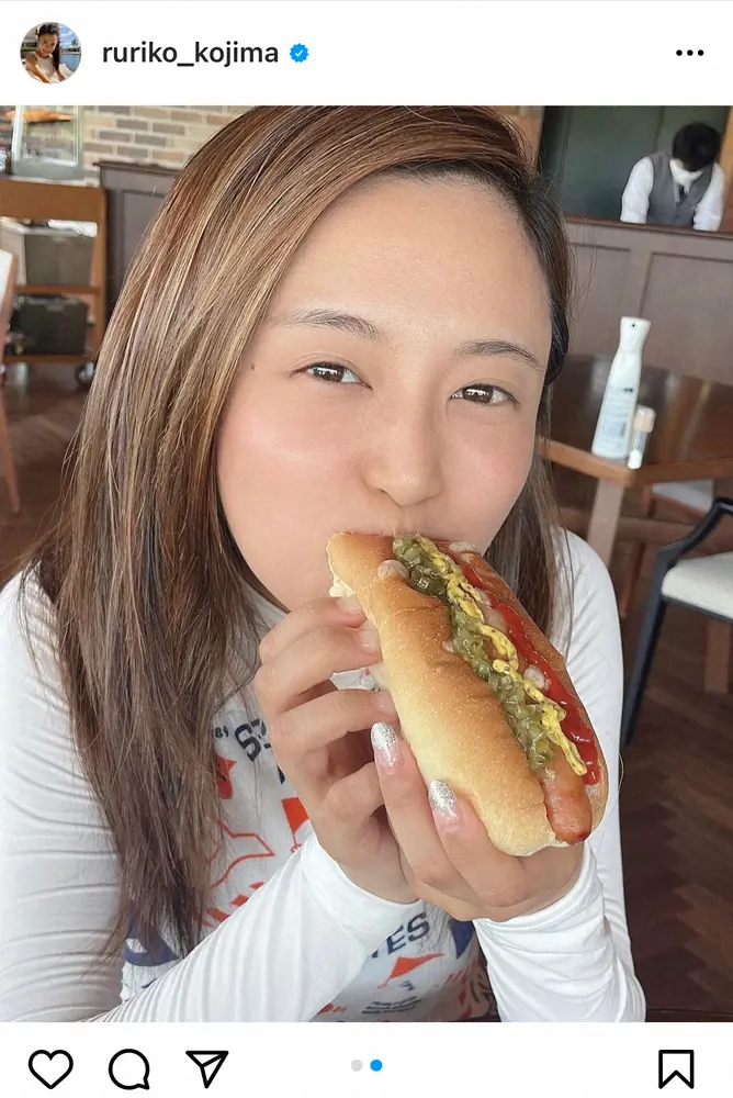 【画像・写真】小島瑠璃子　「眉毛描くの忘れた」すっぴん風の最新ショットに反響「いつもと違って幼い」「最高」