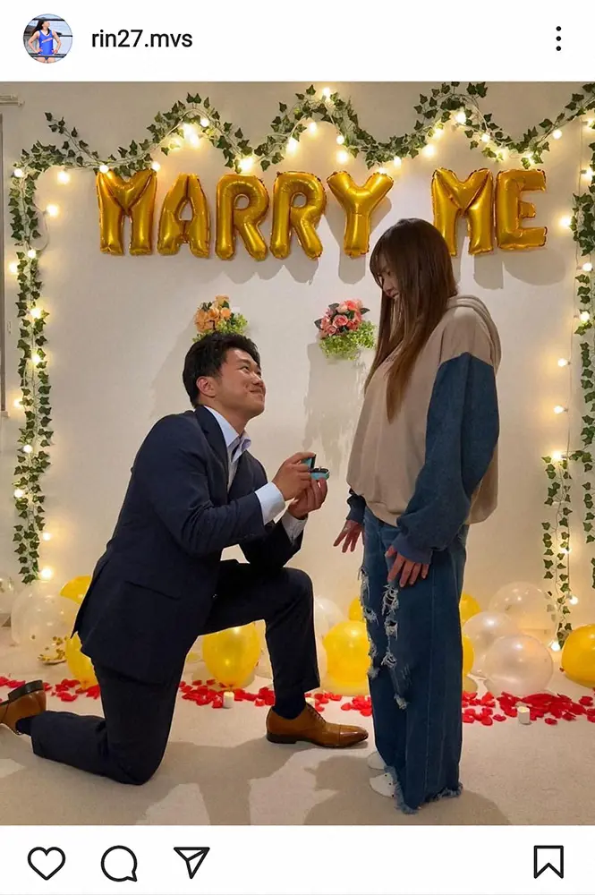 【画像・写真】門倉凛　佐々木健之介さんとの“箱パカ”プロポーズ再現ショットを公開　「感動」「お幸せに」の声