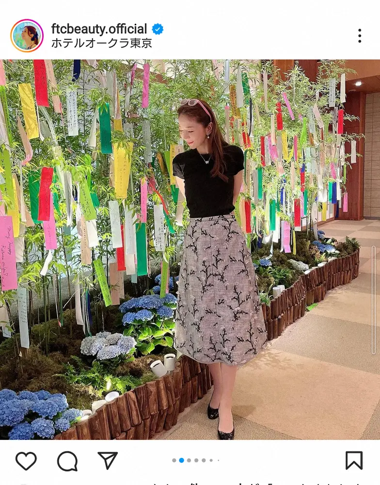 【画像・写真】君島十和子さん　上品な打ち合わせファッションで七夕飾りに願いごと　「とても素敵だよ！お美しい」の声