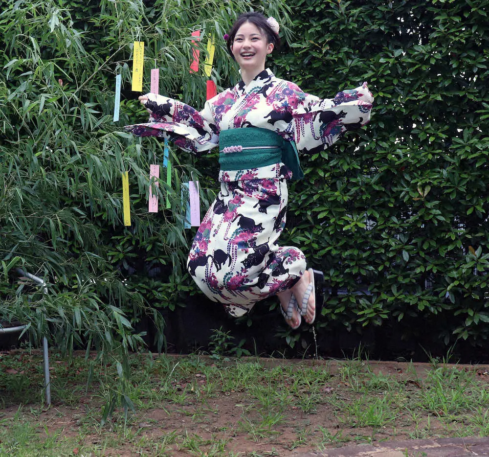 【画像・写真】欲張りな三浦理奈　七夕の短冊にお願い17個「憧れは綾瀬はるかさん」