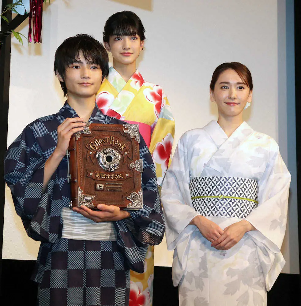 【画像・写真】新垣結衣　短冊に願い「頑丈な体が欲しい」
