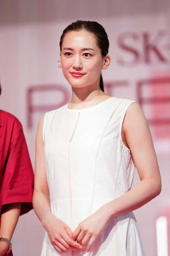 【画像・写真】綾瀬はるか　肌年齢27歳の診断結果に「おっ！」