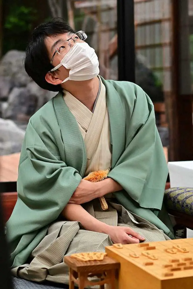 【画像・写真】藤井王位に敗れた豊島九段「準備不足」…持ち時間削られ「基本的に苦しかった」