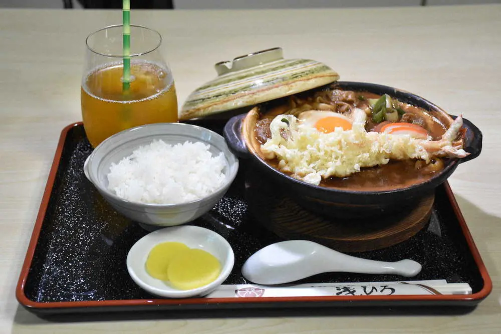 【画像・写真】藤井棋聖　昼食で「味噌煮込みうどん」　永瀬とともに名古屋名物を堪能