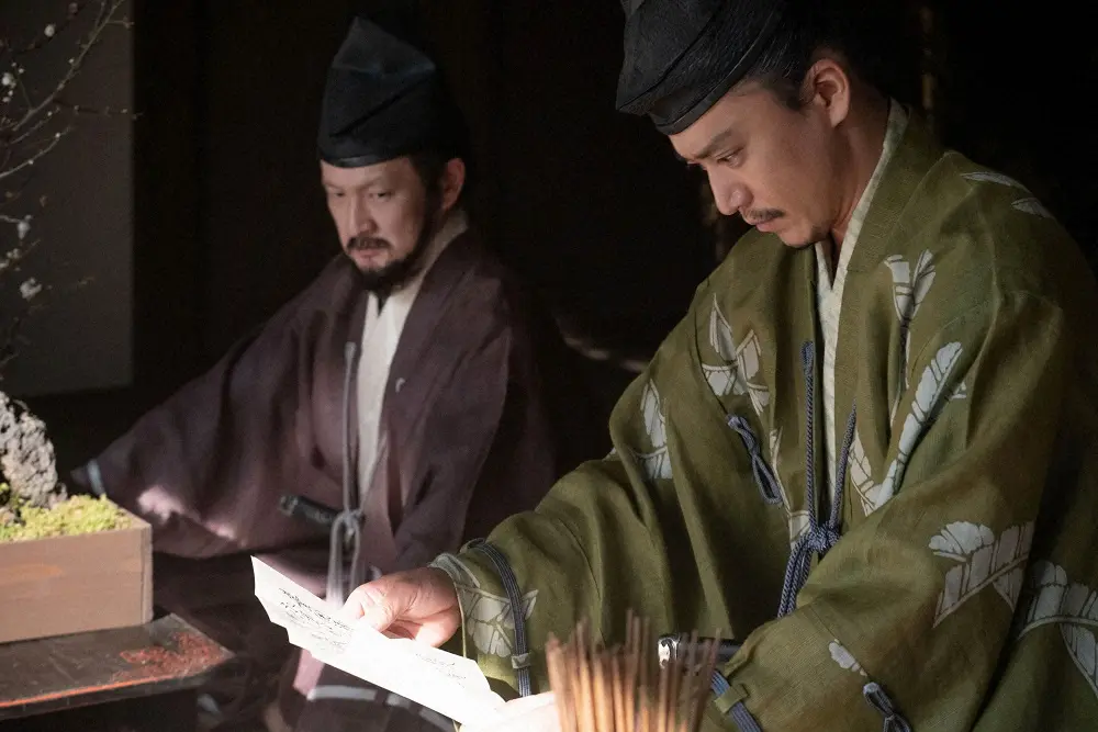 【画像・写真】【今夜の鎌倉殿の13人】第28話「名刀の主」梶原景時の変…りく教唆？義時は鬼の形相　土肥殿が嘆く軋轢