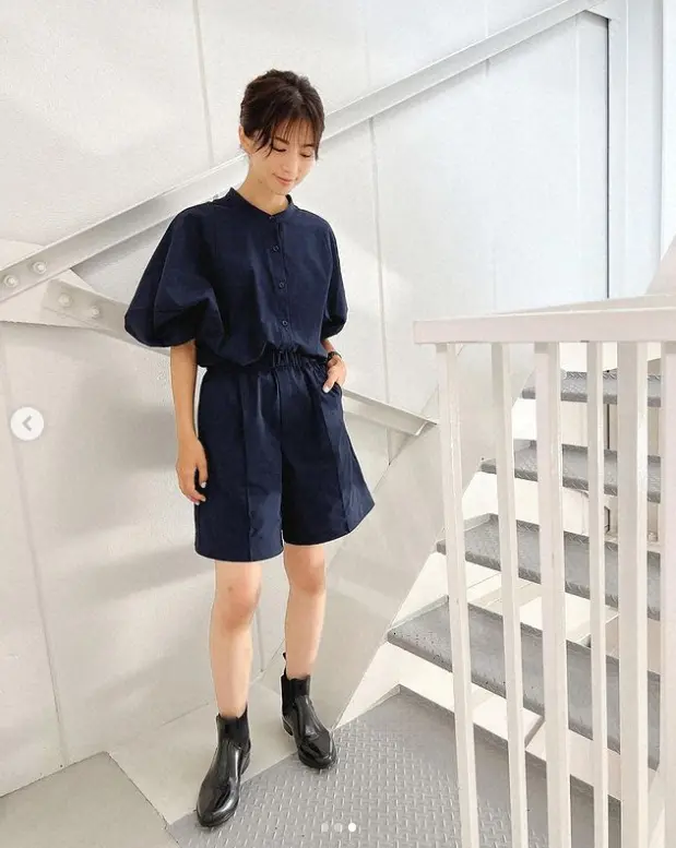 【画像・写真】安田美沙子　ショートパンツ姿公開に「めちゃめちゃ素敵」「似合ってて可愛い」「足が細くて…」