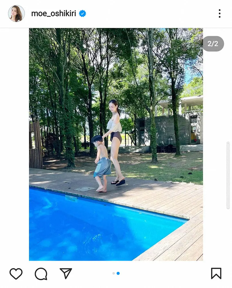 【画像・写真】押切もえ　長女のプールデビュー＆長男との水着プールサイド姿披露に「抜群のスタイル」「綺麗」の声