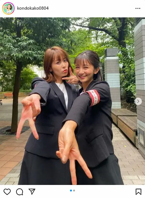 Tbs近藤夏子アナ 良原安美アナとスーツ姿で裏ピース2ショット ぎゃるちょーかわいいー スポニチ Sponichi Annex 芸能