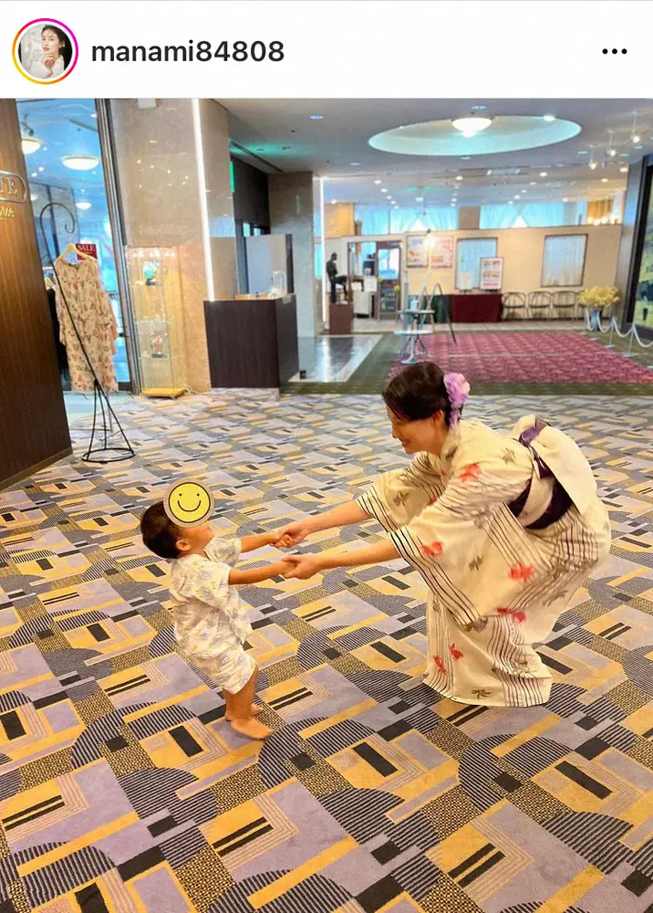 【画像・写真】橋本マナミ　山形帰省で花笠祭り参加　2歳息子との浴衣姿に「素敵すぎます」「綺麗なお母さん」