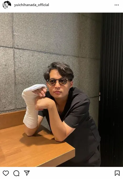 花田優一 商売道具の右手負傷 痛々しいギプス姿 ご迷惑おかけしてしまった方々 申し訳ありません スポニチ Sponichi Annex 芸能