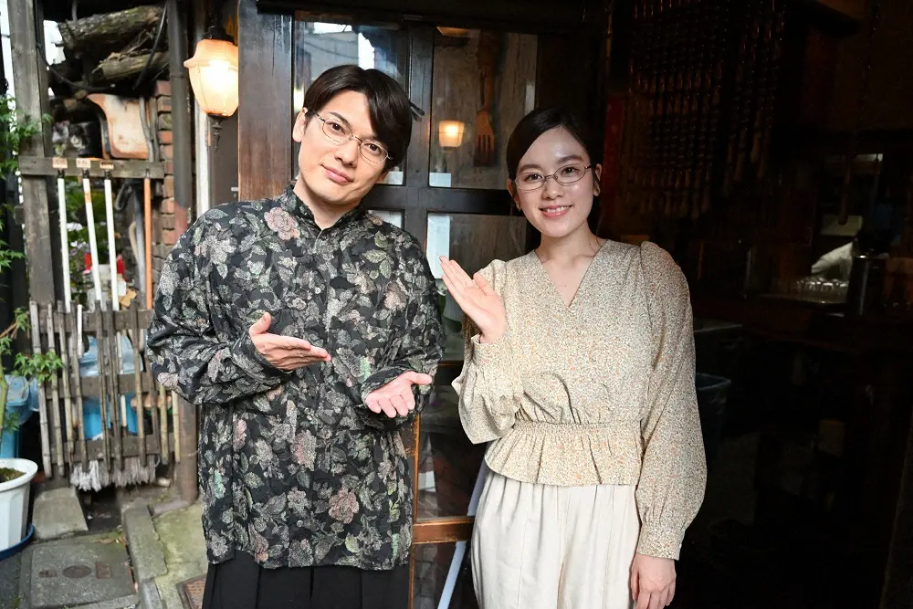 【画像・写真】崎山つばさ“眼鏡男子”に変身！クイッの「角度など研究」　BSテレ東「イケメン共よ…」ゲスト出演