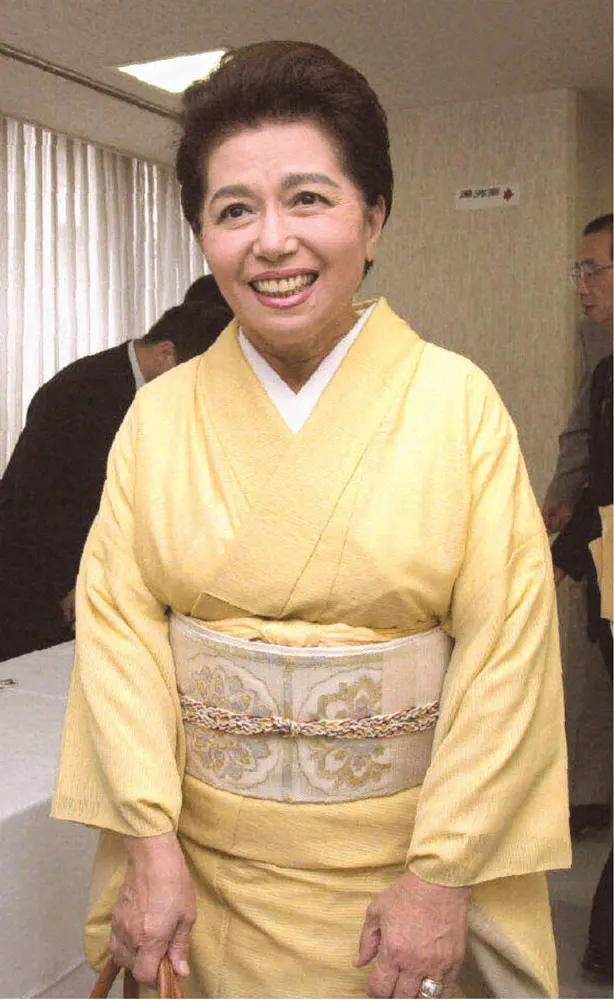 【画像・写真】服飾評論家の市田ひろみさん死去　90歳、急性呼吸不全　サントリー緑茶CMの「京女」で人気