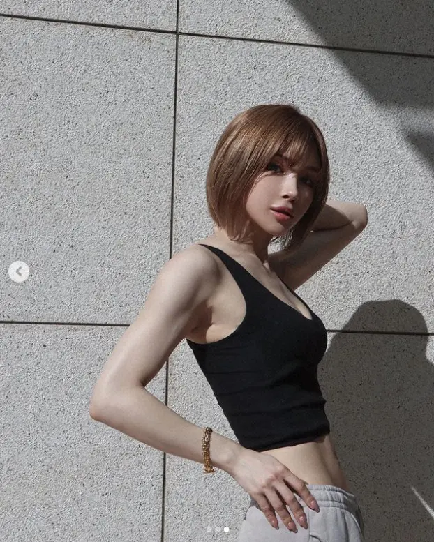 【画像・写真】てんちむと同居のモデル・ゆんころ　美クビレ公開に「ヴィーナス」「ナイススタイル」「バキバキ」
