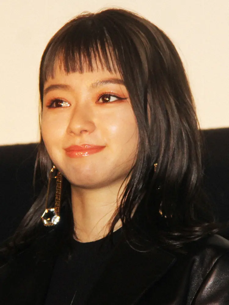 【画像・写真】山本舞香　新型コロナ感染　「喉の違和感と微熱の症状」　公式サイトで報告