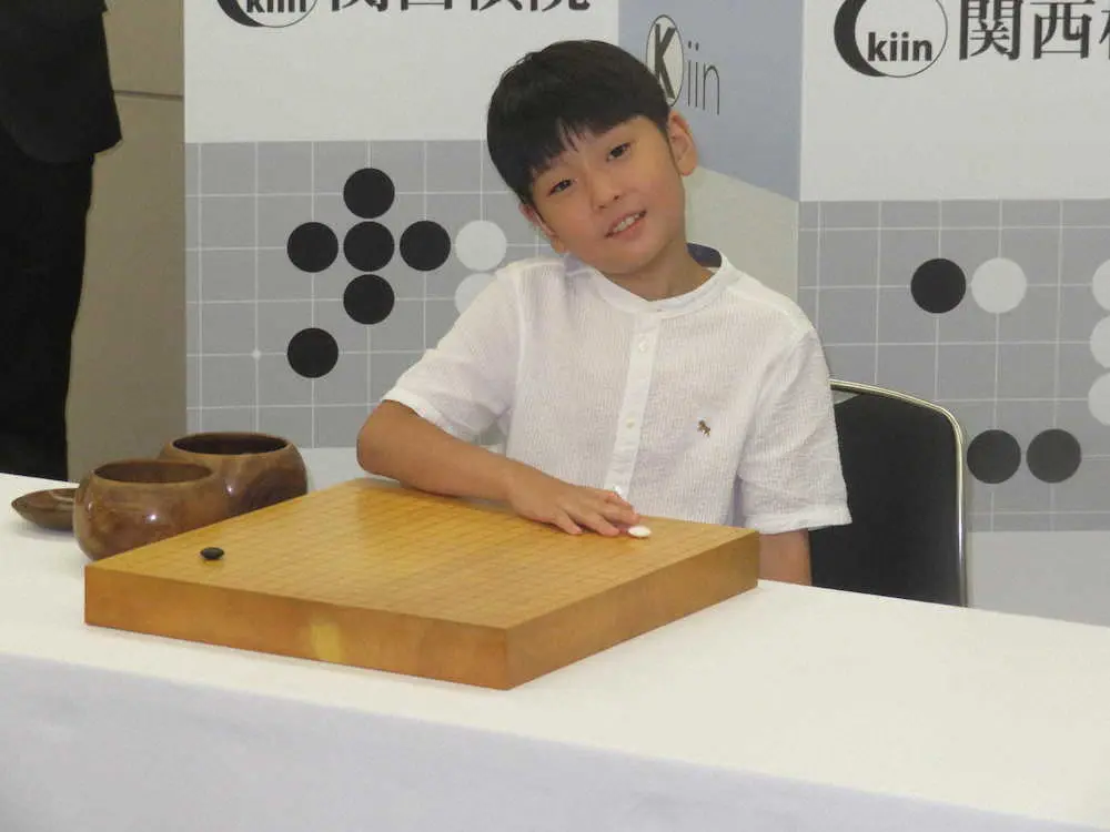 【画像・写真】9歳4カ月!藤田怜央君　囲碁世界最年少プロ棋士に、仲邑菫二段も「対局できるの楽しみ」