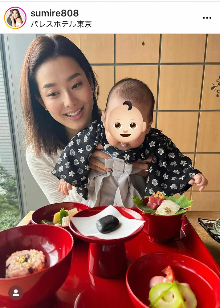 【画像・写真】すみれ　4月出産の長男のお食い初めを報告「100日たつの早いなぁ」　フォロワー「もうそんなに大きく」