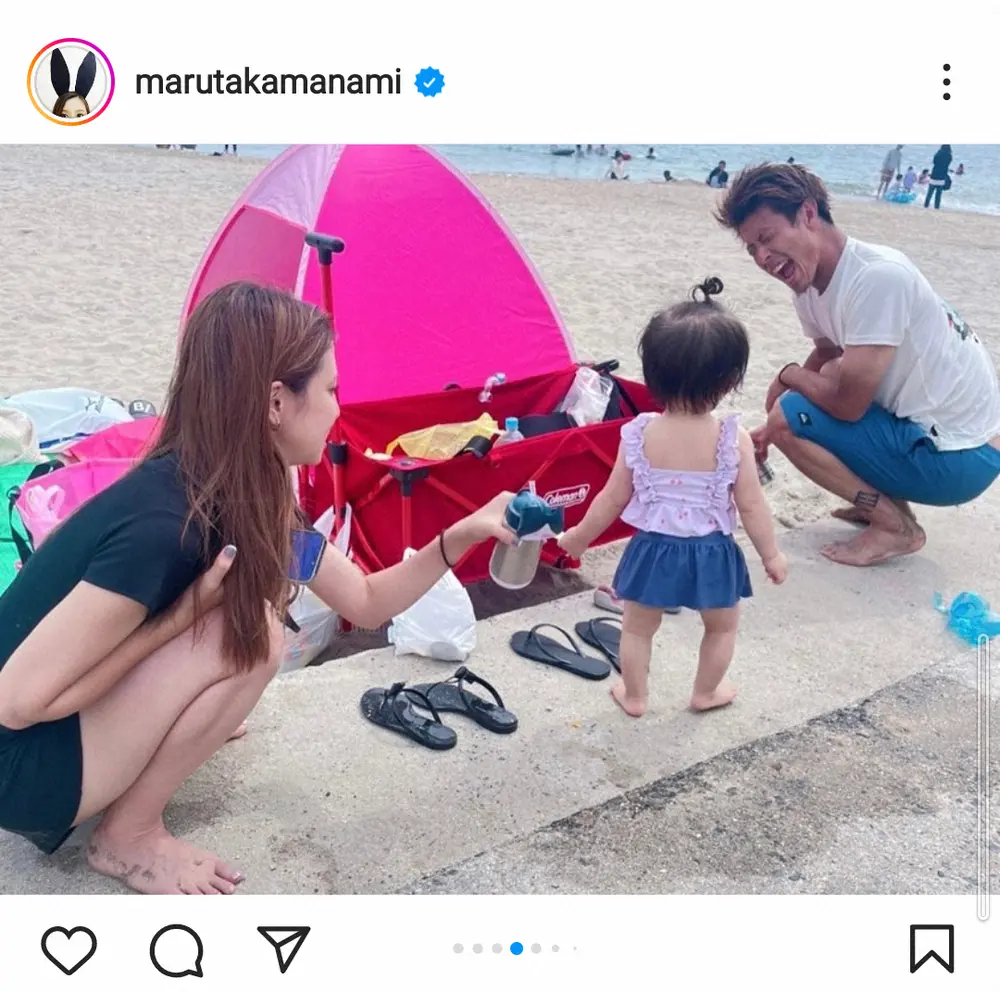 【画像・写真】丸高愛実　夫・柿谷曜一朗、3歳、1歳娘との海満喫家族ショットに「素敵すぎる」「憧れの家族」の声