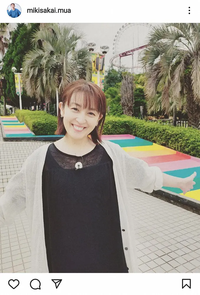【画像・写真】酒井美紀「暑かったぁ～疲れたぁ～」　笑顔の“バス旅”オフショット公開に「凄く可愛い」の声