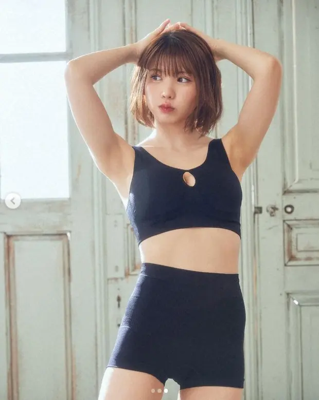 【画像・写真】えなこ　ナイトウエア姿披露に「めちゃめちゃ可愛い」「おへそ可愛い」「魅力的でセクシーです」